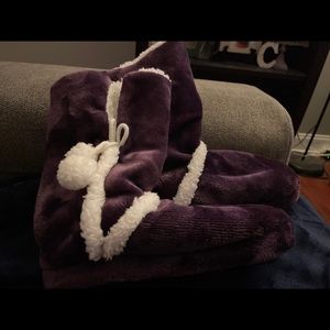 Womens Fleece Slippers Medium 6-9 Purple